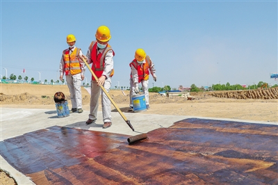 西峰區(qū)小北湖建設(shè)項(xiàng)目正在緊張施工 