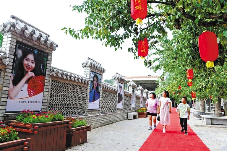 蘭州安寧仁壽山公園“古堡遺珍莎莎步行街”開(kāi)街