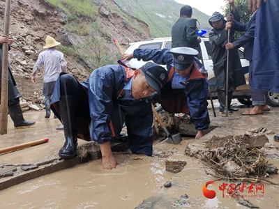 武都:筑起防汛搶險“銅墻鐵壁”