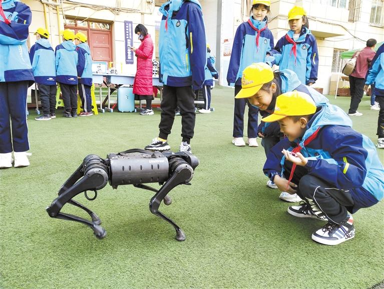 蘭州安西路小學(xué)“STEM種子校”揭牌