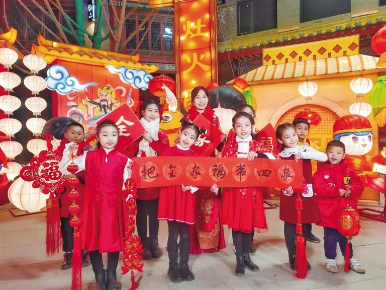 中共蘭州市委宣傳部出品 原創(chuàng)音樂電視《全家?！?向全市人民拜年！
