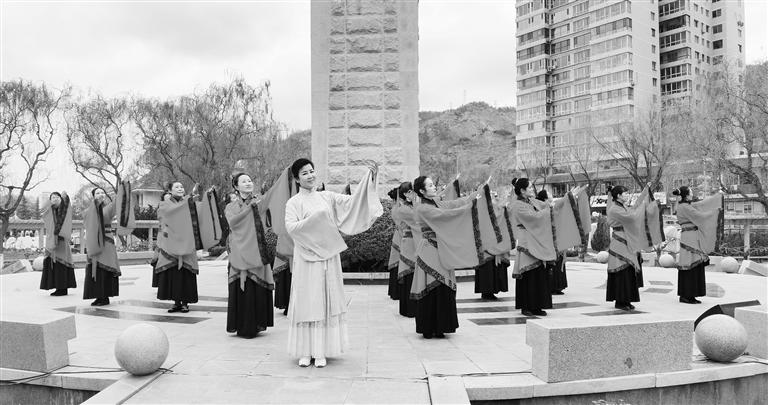 蘭州這場活動“亮眼” 清明傳統(tǒng)文化文藝展演在龍源舉行