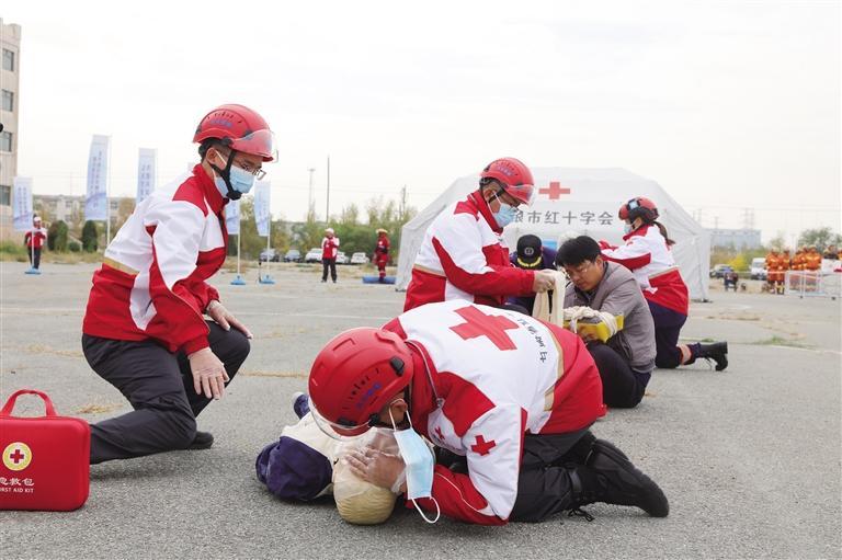 甘肅省紅十字會(huì)組織地震災(zāi)害應(yīng)急救援綜合演練