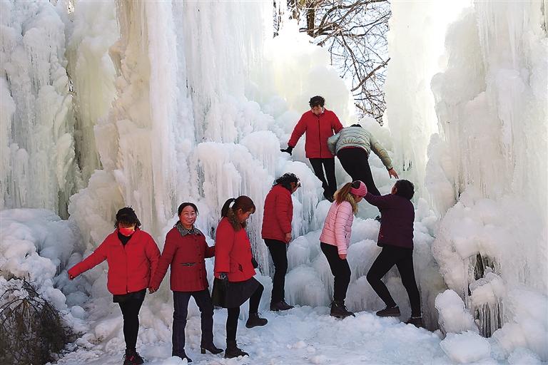 臨夏州康樂縣各冰雪景點(diǎn)迎來旅游熱潮