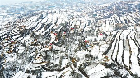 雪潤隴原 風景如畫