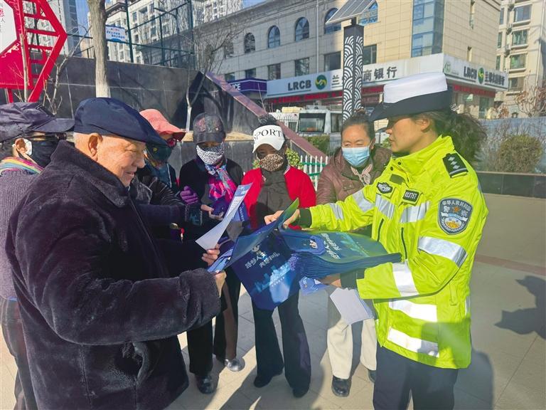 守護(hù)銀發(fā)族 溫暖夕陽紅